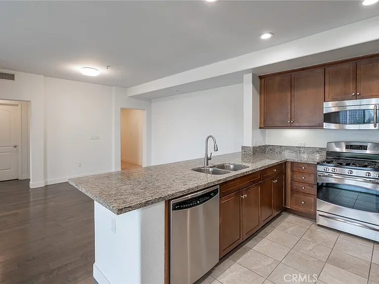 629 Traction Ave #635 — Photo 19
