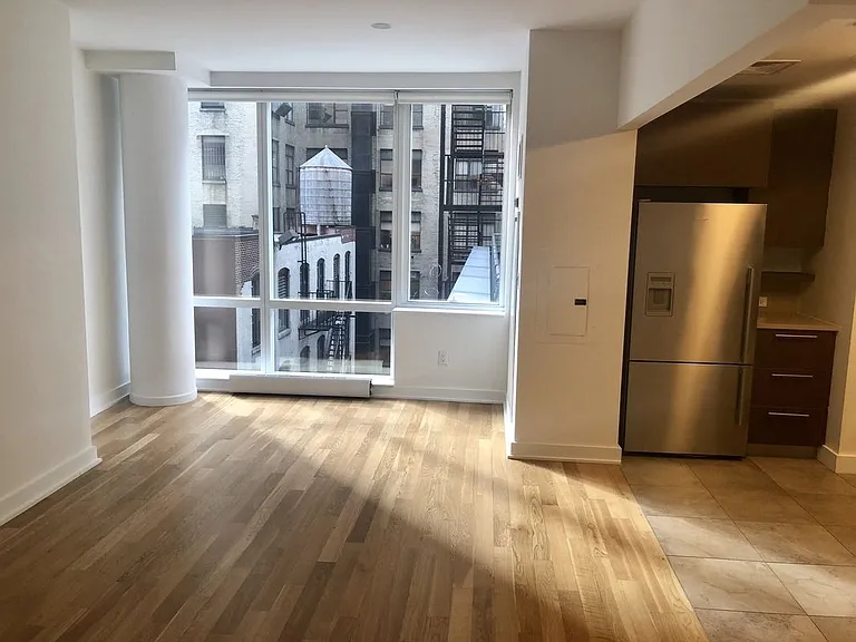 885 6th Ave #11A — Photo 7