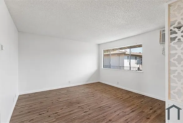 1221 B St #10 — Photo 7