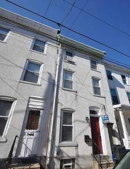 190 Baldwin St — Photo 2