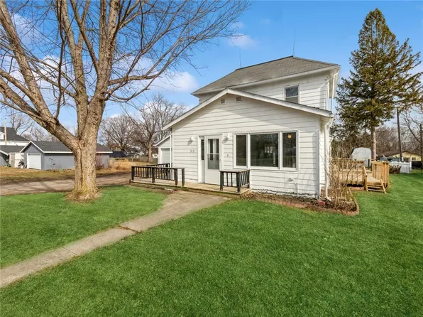 313 S High St, Baxter, IA 50028