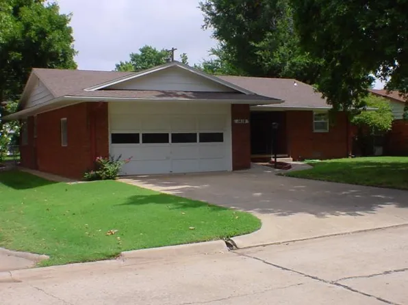1410 Gannon Ave, Enid, OK 73703