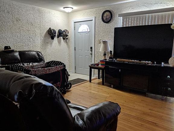 3rd image of 5023 S Lorel Ave