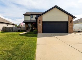 24444 Kolleen Ln, Clinton Township, MI 48035