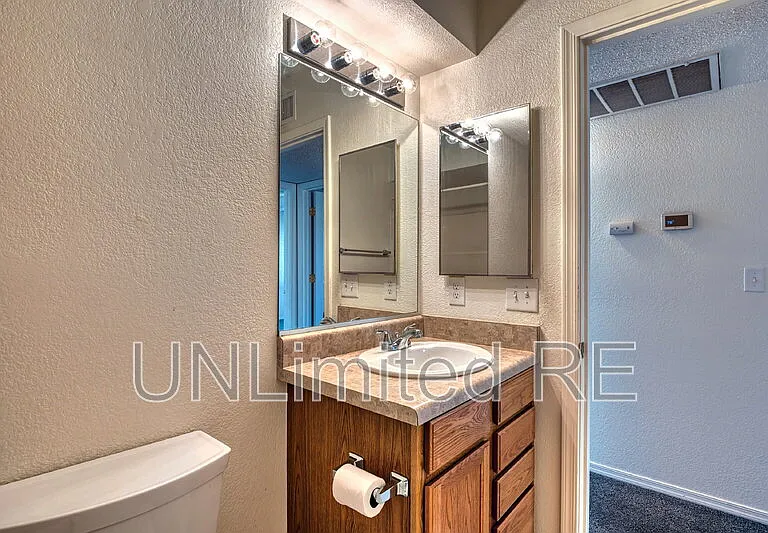 2980 Winterhaven Dr — Photo 10