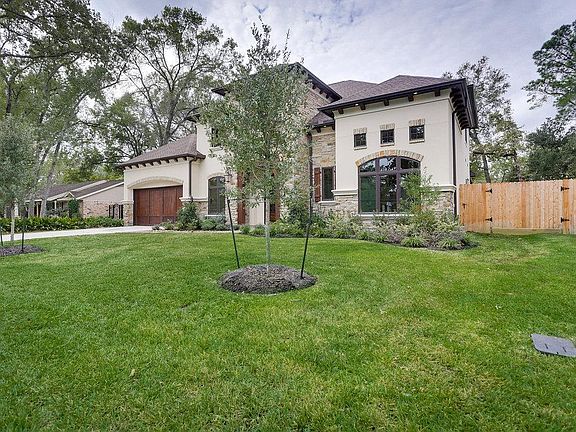 2nd image of 439 Wycliffe Dr
