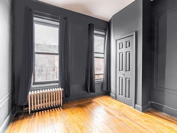 4th image of 518 E 83rd St APT 5D