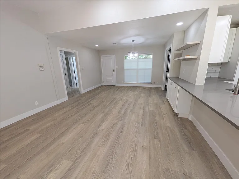 9705 Marlborough Dr — Photo 8