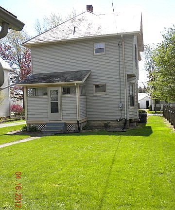 5th image of 320 W Oakwood Ave