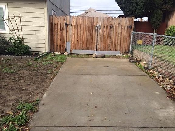 4th image of 3035 Patt Ave