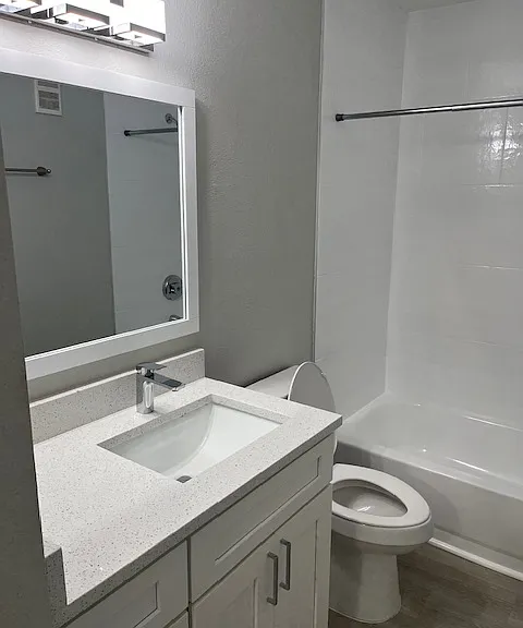 Spring Lake Apartments — Photo 184