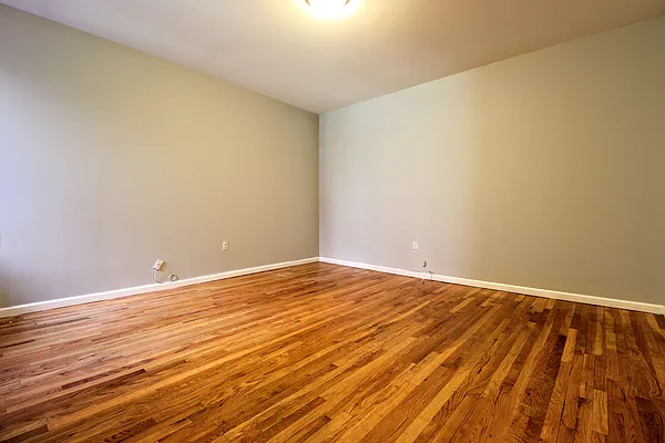 Rented by Abba Realty Associates INC | media 4