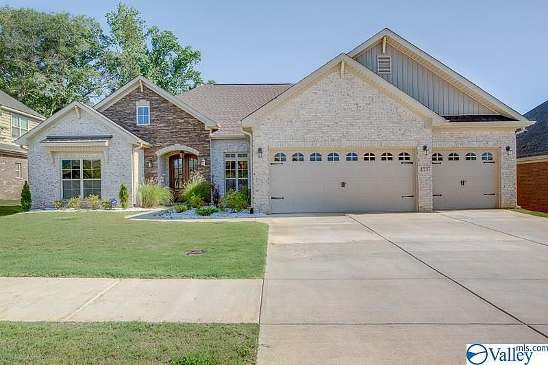 1st image of 4537 Blairmont Dr SE