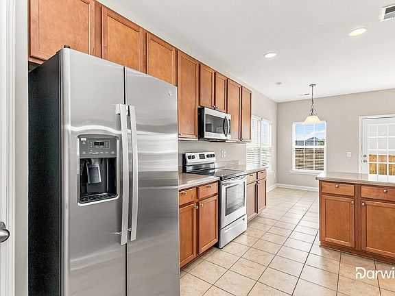 3rd image of 1003 Halfacre Ln