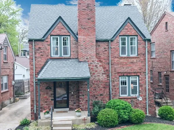7447 Stanford Ave, Saint Louis, MO 63130