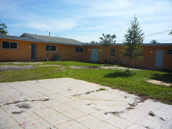 3rd image of 2162 NW 28th Street