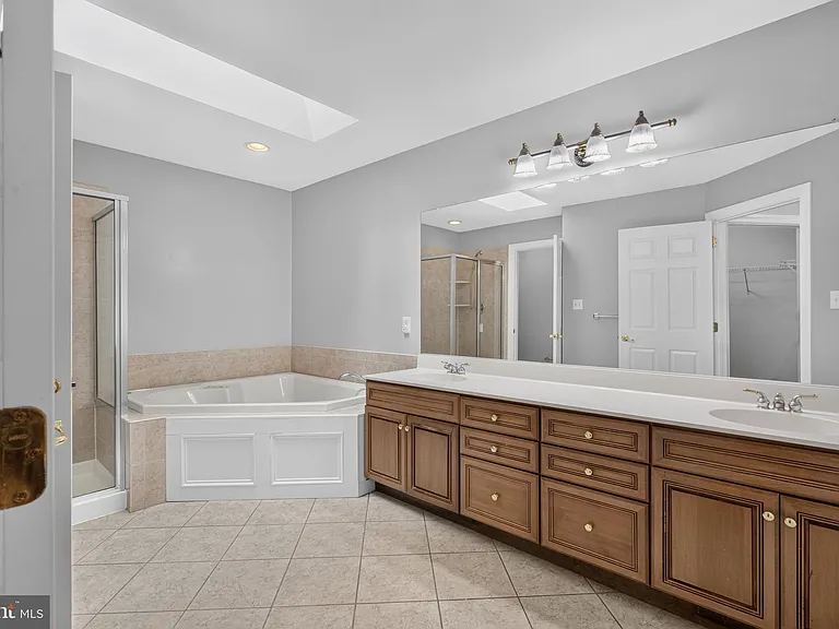 16 Oak Leaf Ln — Photo 43