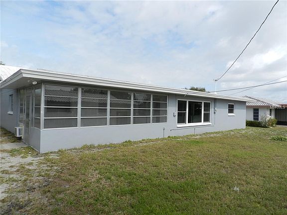 4th image of 3626 Shady Bluffs Dr