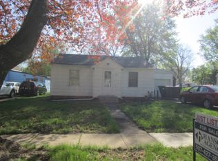 716 10th St N, Mountain Lake, MN 56159