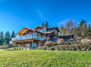 571 Hawk Ridge Pl, Camano Island, WA 98282