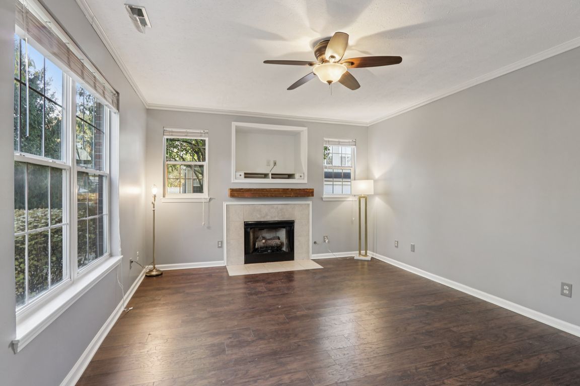 next background image