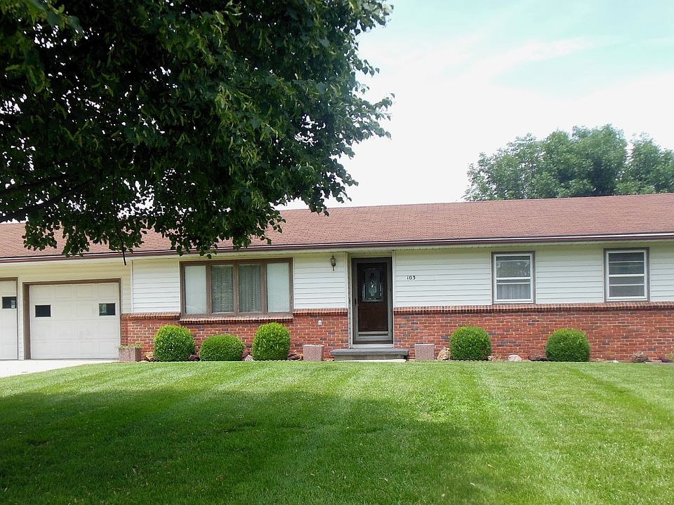103 Linden Dr, Woodbine, IA