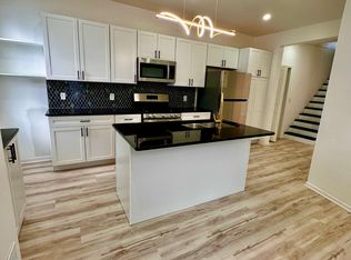 1118 Goettman St #1, Pittsburgh, PA 15212