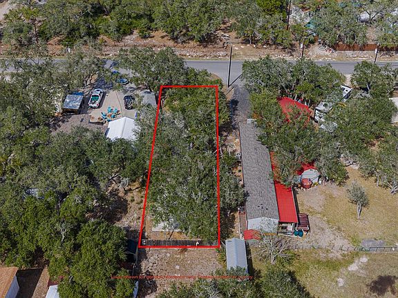 3rd image of 1406 Lone Star Rd