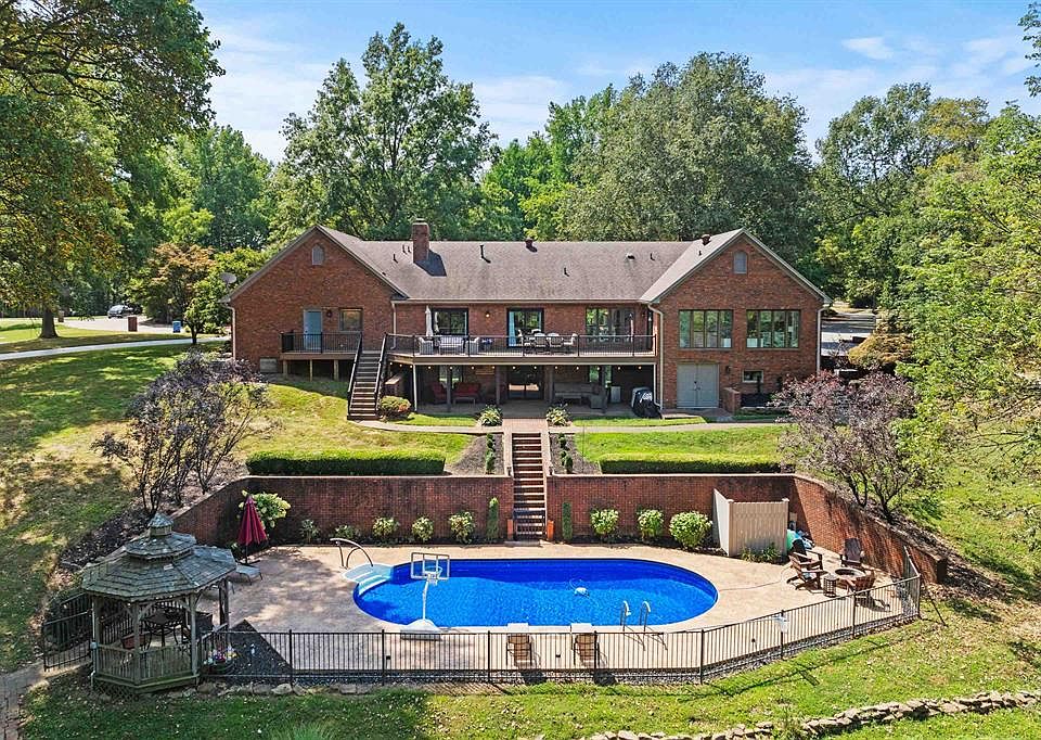 1st image of 3101 Oakridge Ct