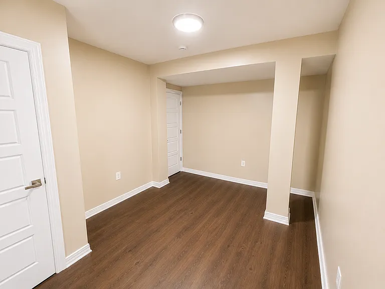 4 Carnegie Ave #BASEMENT — Photo 20