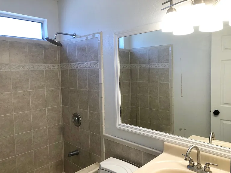 1515 N Nebraska St — Photo 32