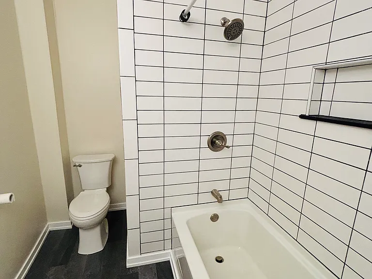 77 Caroline St #1 — Photo 21