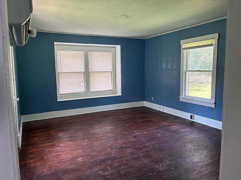 421 N Denver St — Photo 4