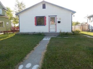 212 2nd St W, Roundup, MT 59072