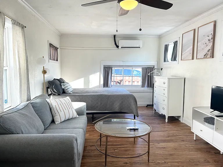419 N F St #2 — Photo 6