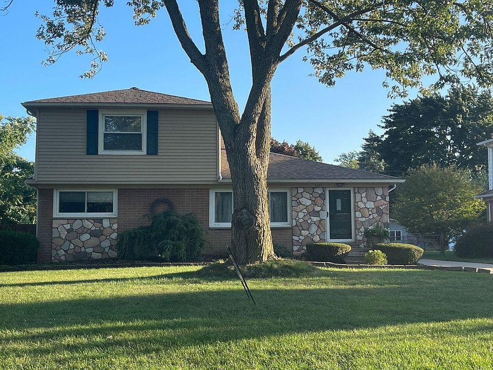 1st image of 2056 Chancery Ave