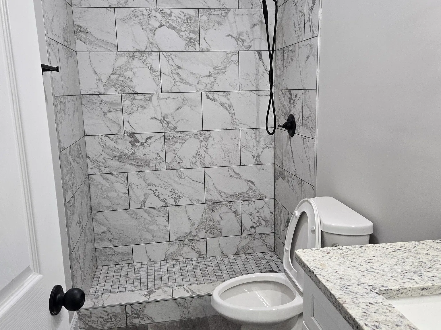 2 bed, 750 sqft, $1,600 — Photo 3