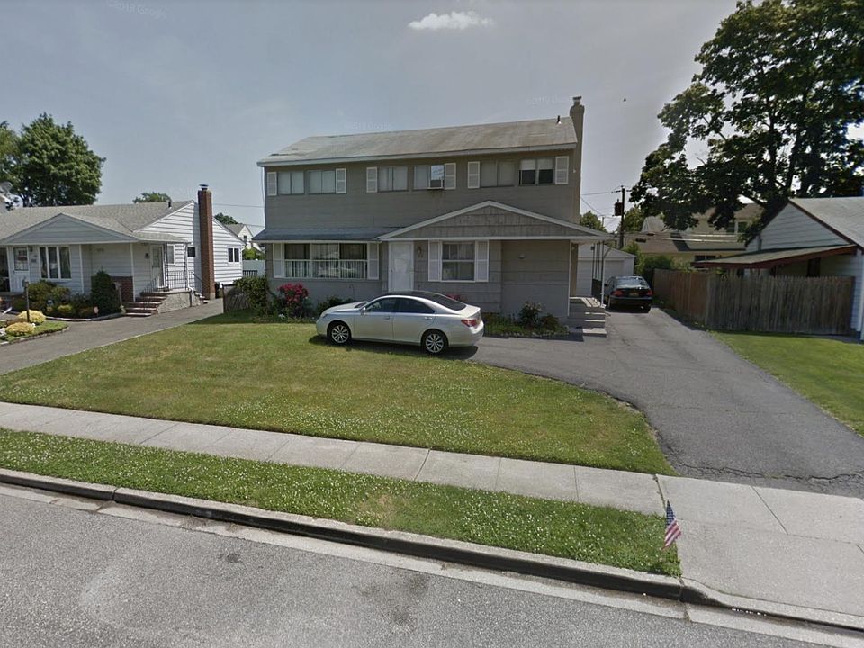 1st image of 62 Vassar Ln