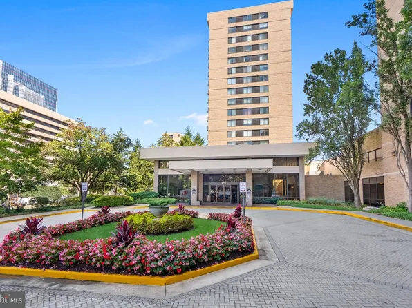 3713 S George Mason Dr APT 1109, Falls Church, VA 22041