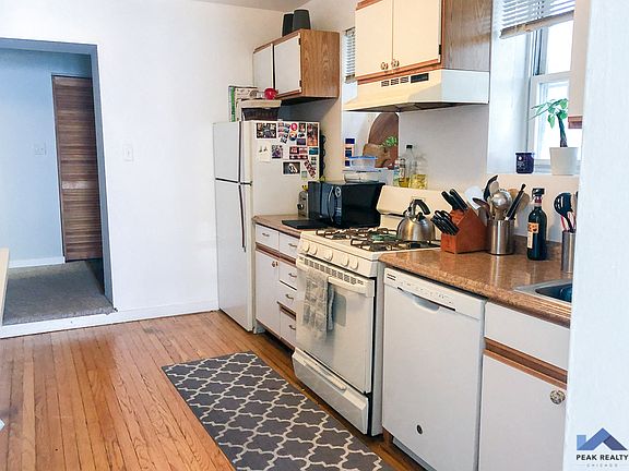 5th image of 242 W Willow St #2420621