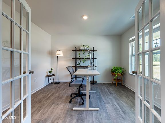 4th image of 5656 Wellons Court
