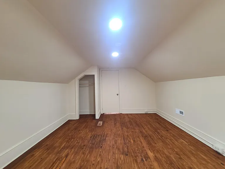 4515 Lansing Dr — Photo 5