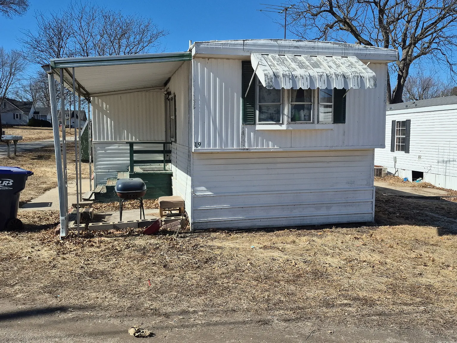 2 bed, 700 sqft, $650 — Photo 3