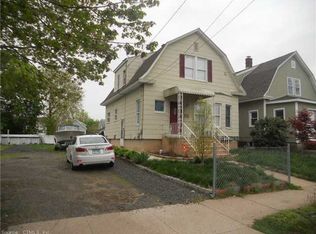 136 Spring St, West Haven, CT 06516