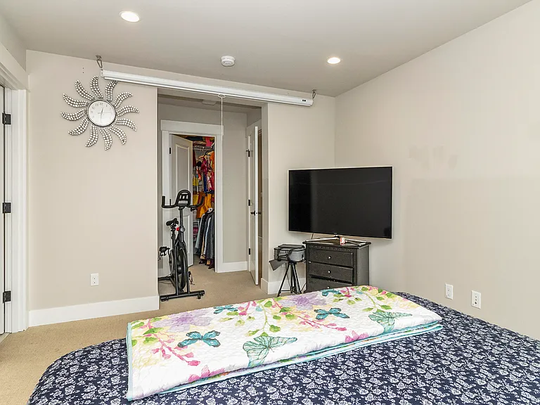 18617 45th Dr SE — Photo 32
