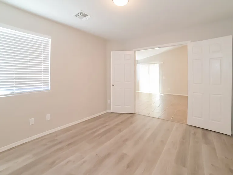 12557 W Mandalay Ln — Photo 13