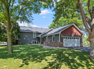1420 Mallard Ct, Chanhassen, MN 55317