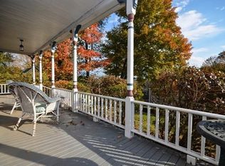 12 Pleasant St, Uxbridge, MA 01569