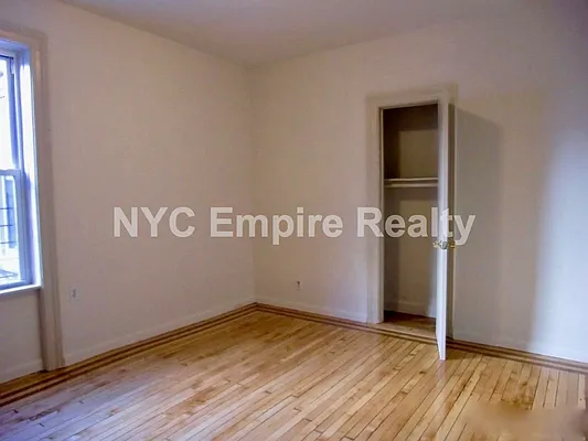 Rented by NYC Empire Realty Inc | media 19