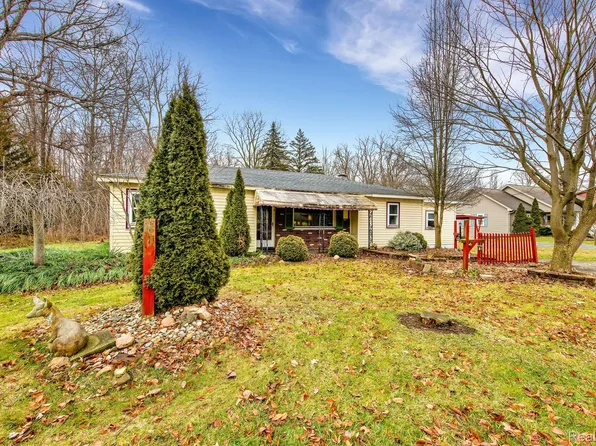 16395 S Huron River Dr, Romulus, MI 48174